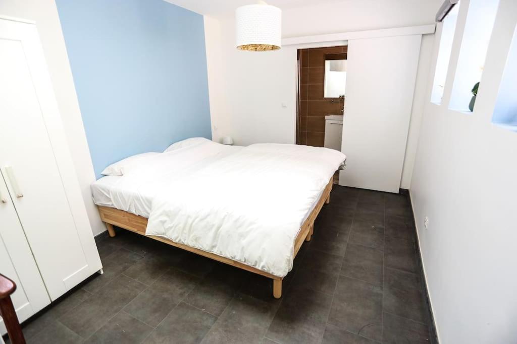 F3 80 M2 Longere Plain Pied Au Centre Auxonne. Ferienhaus