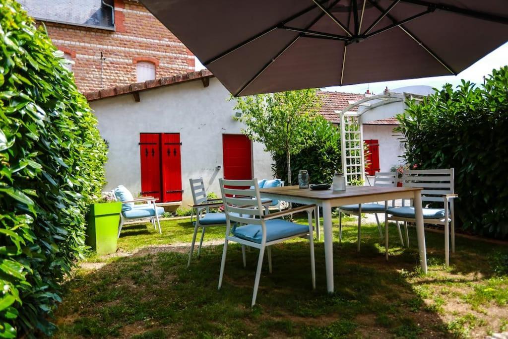 F3 80 M2 Longere Plain Pied Au Centre Auxonne. Ferienhaus *